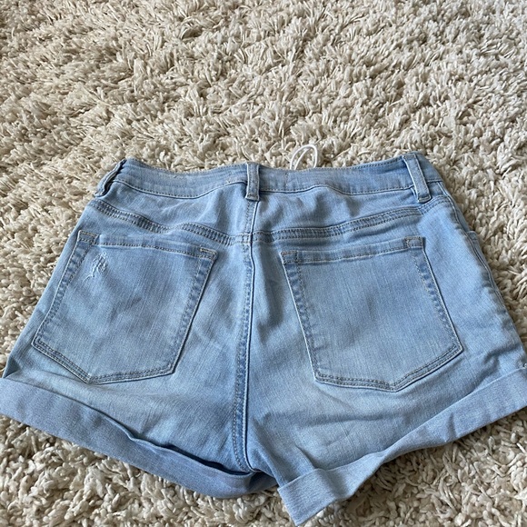 Shorts - Picture 2 of 2